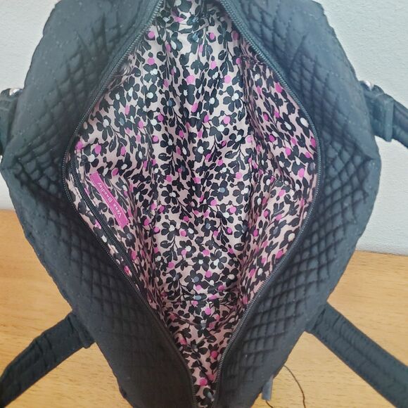 Vera Bradley Black Quilted Purse Medium Cosmetic Bag Travel Makeup Case - Picture 4 of 5